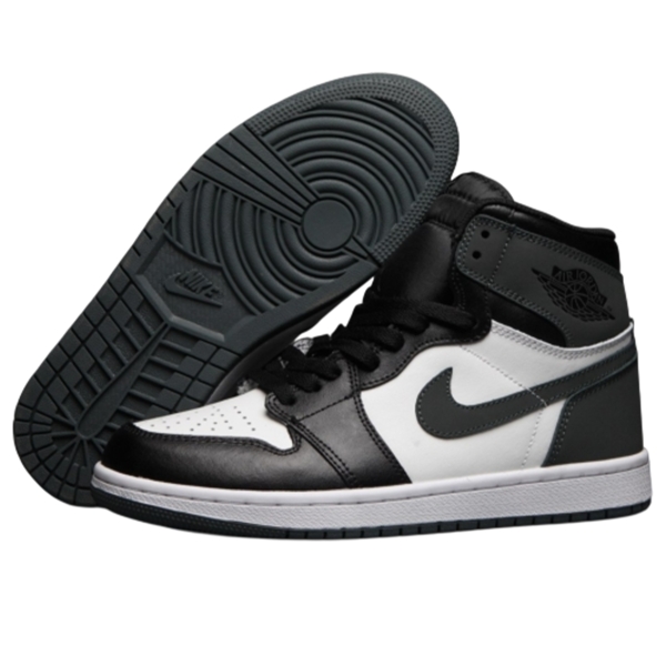 Air Jordan 1 Retro High Black White