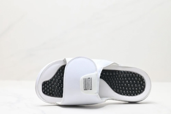 СЛАНЦЫ NIKE JORDAN HYDRO IV RETRO белые купить-в-time2win.ru